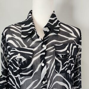 Jones New York Black and White Long Sleeve Button Down Shirt